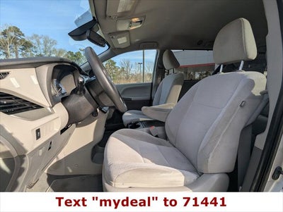 2020 Toyota Sienna LE