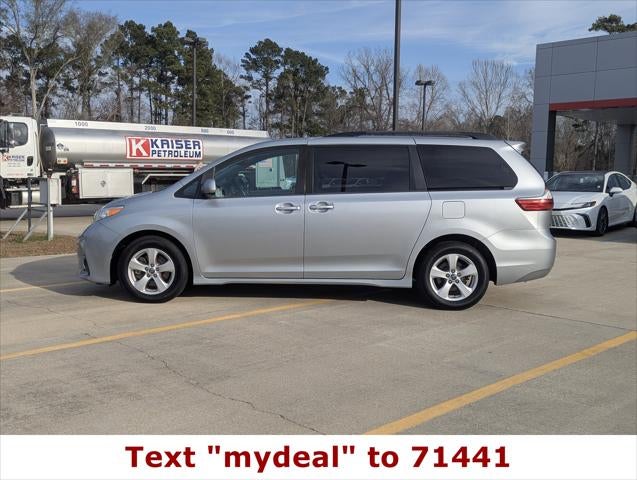 2020 Toyota Sienna LE