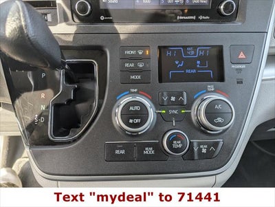 2020 Toyota Sienna LE