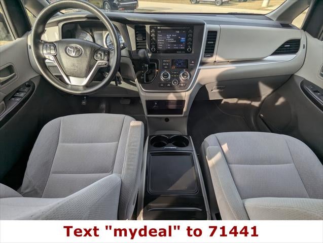 2020 Toyota Sienna LE