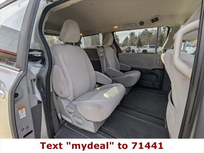 2020 Toyota Sienna LE