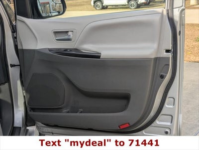 2020 Toyota Sienna LE