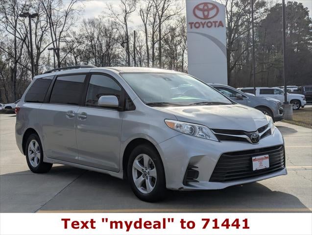 2020 Toyota Sienna LE