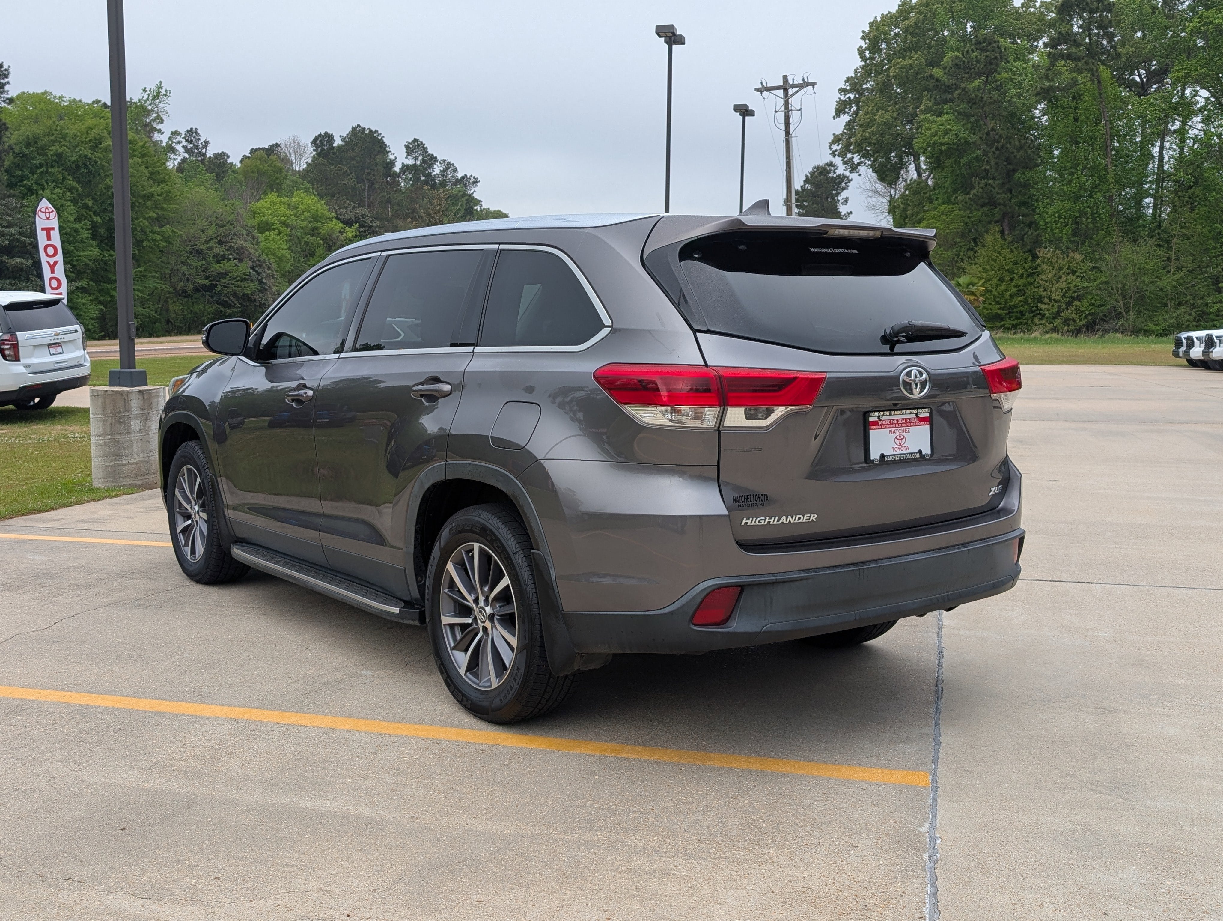 2019 Toyota Highlander Base