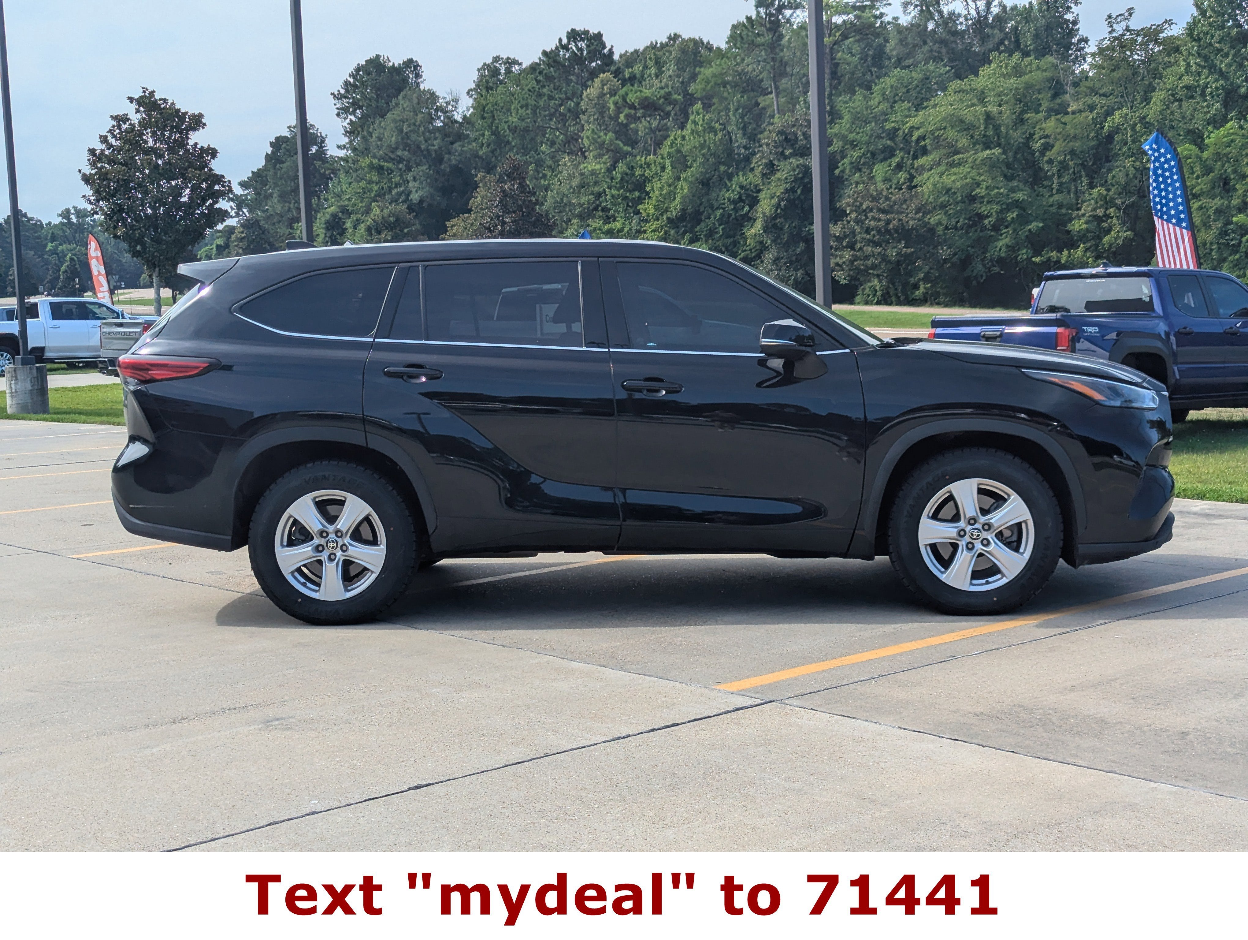 2022 Toyota Highlander LE