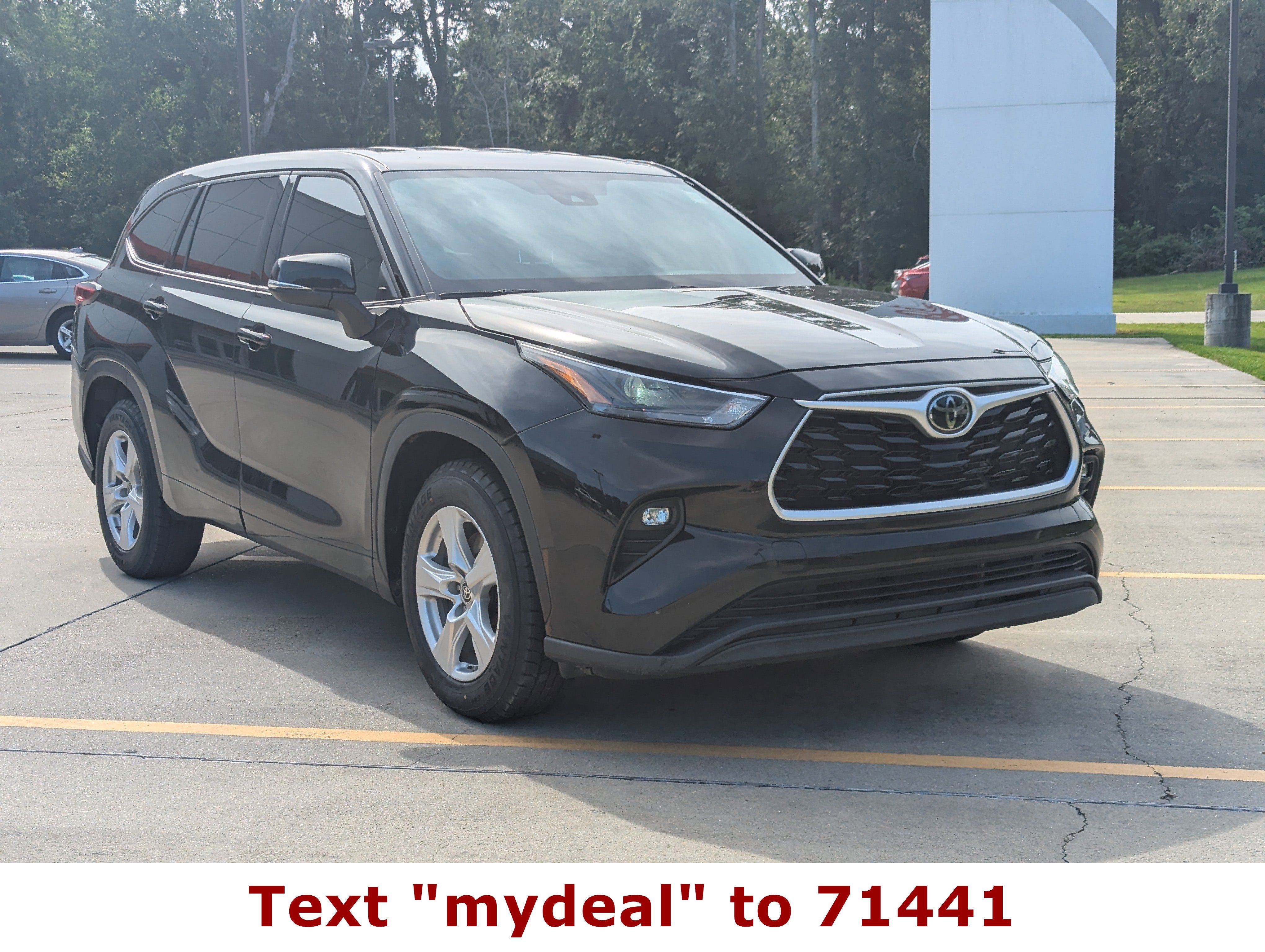 2022 Toyota Highlander LE