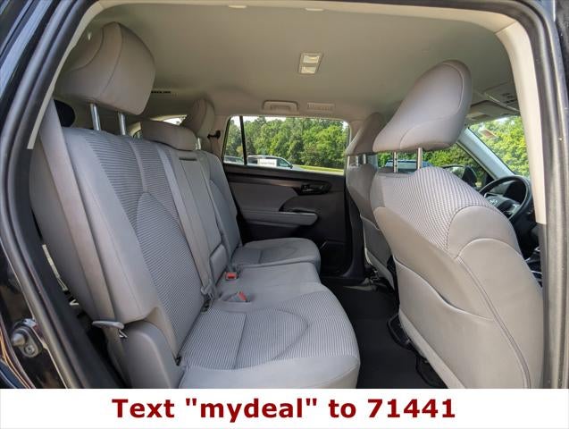 2022 Toyota Highlander LE