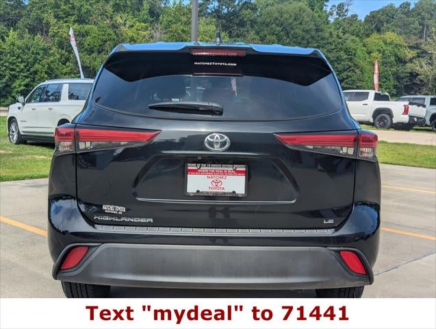 2022 Toyota Highlander LE