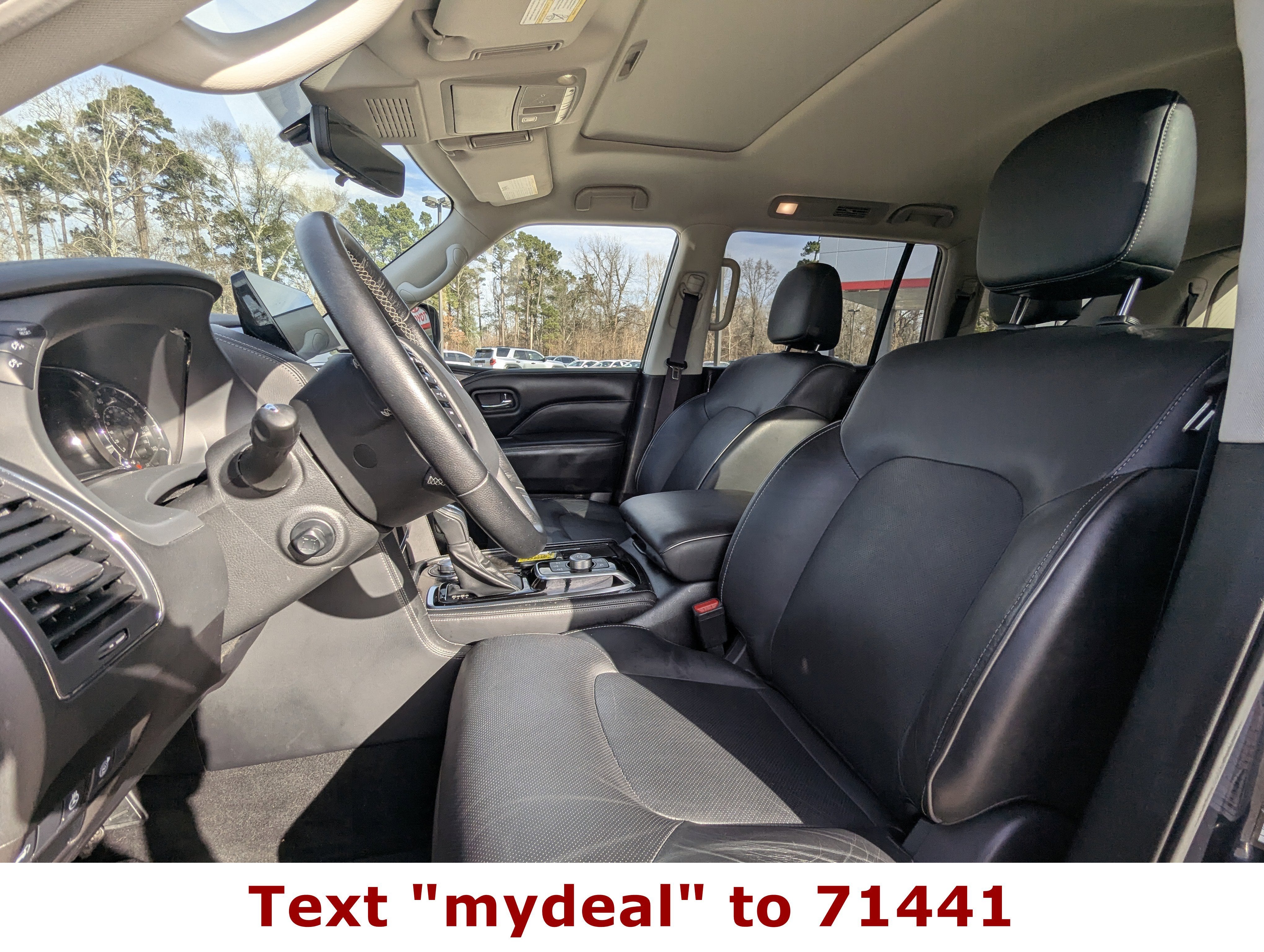 2024 INFINITI QX80 LUXE