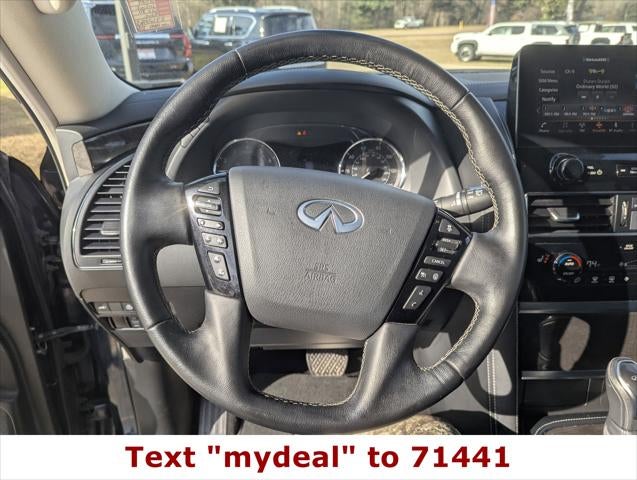 2024 INFINITI QX80 LUXE