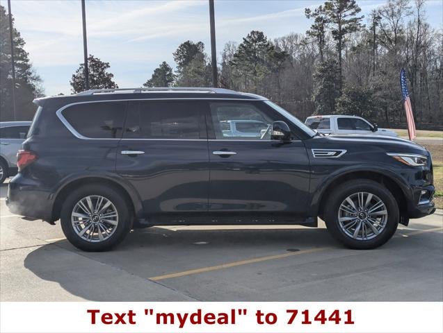 2024 INFINITI QX80 LUXE