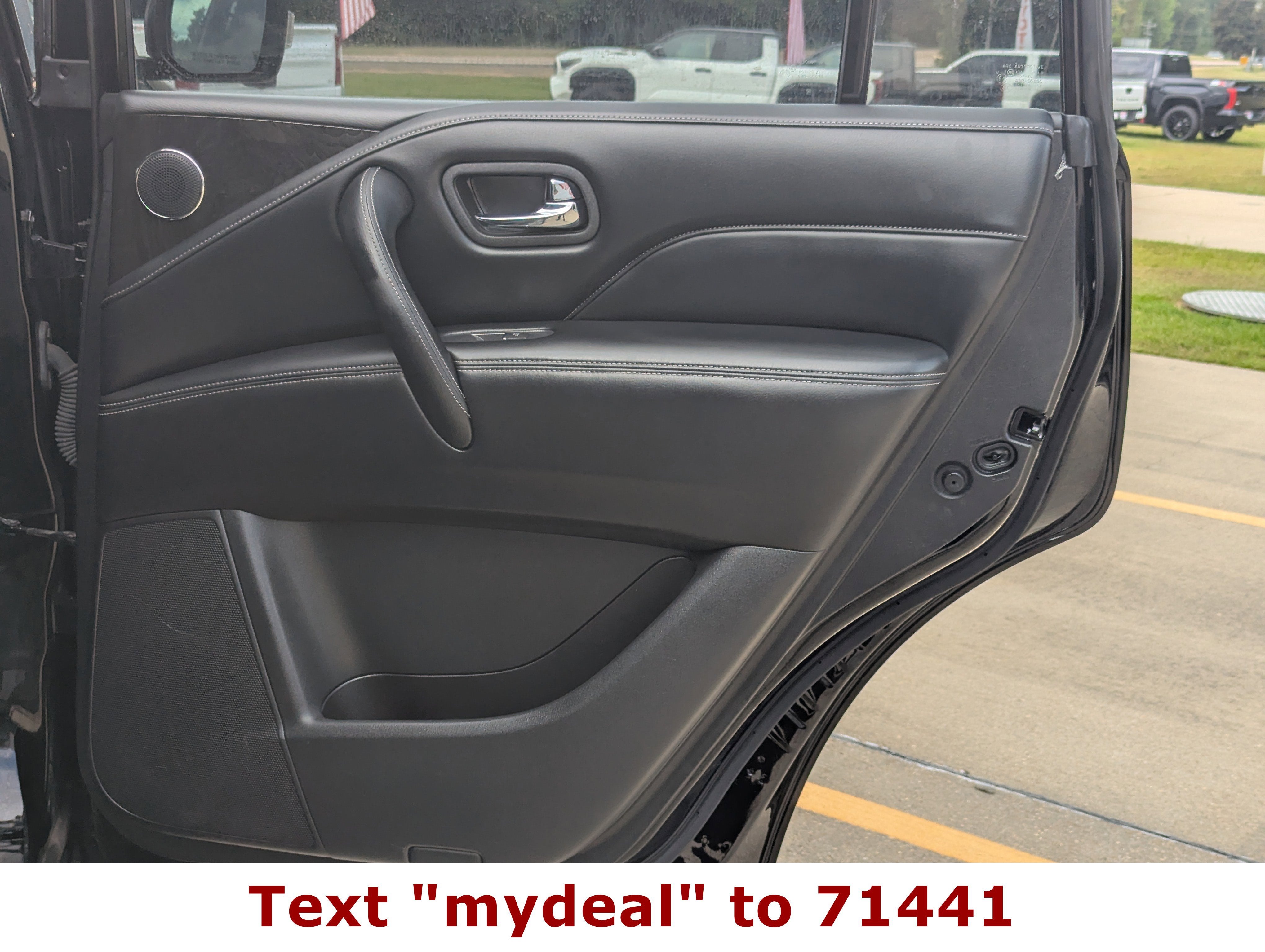 2022 INFINITI QX80 LUXE