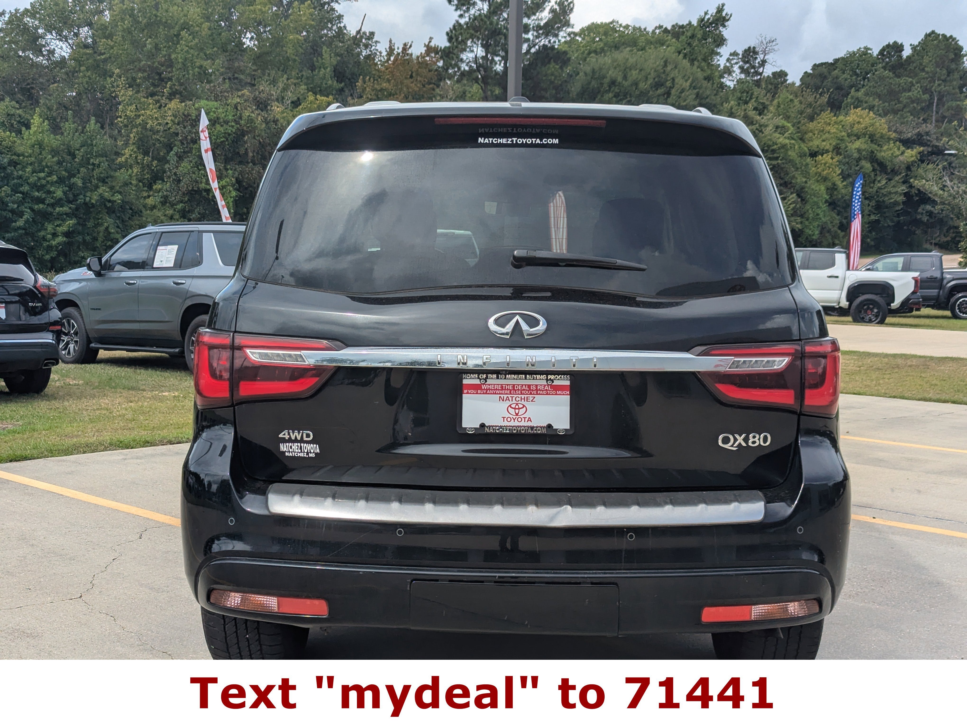 2022 INFINITI QX80 LUXE