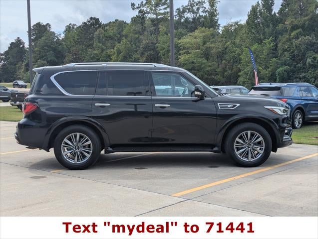2022 INFINITI QX80 LUXE