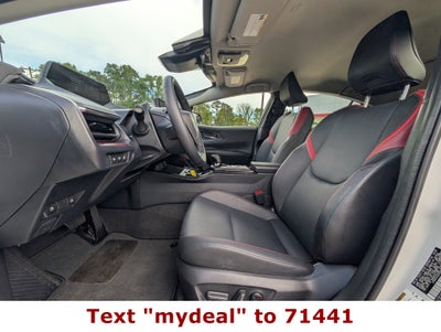 2025 Toyota Prius Plug-In Hybrid SE