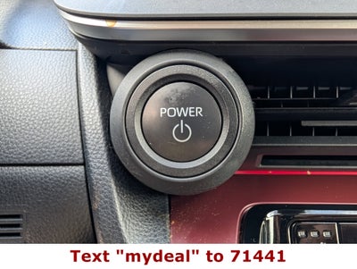 2025 Toyota Prius Plug-In Hybrid SE