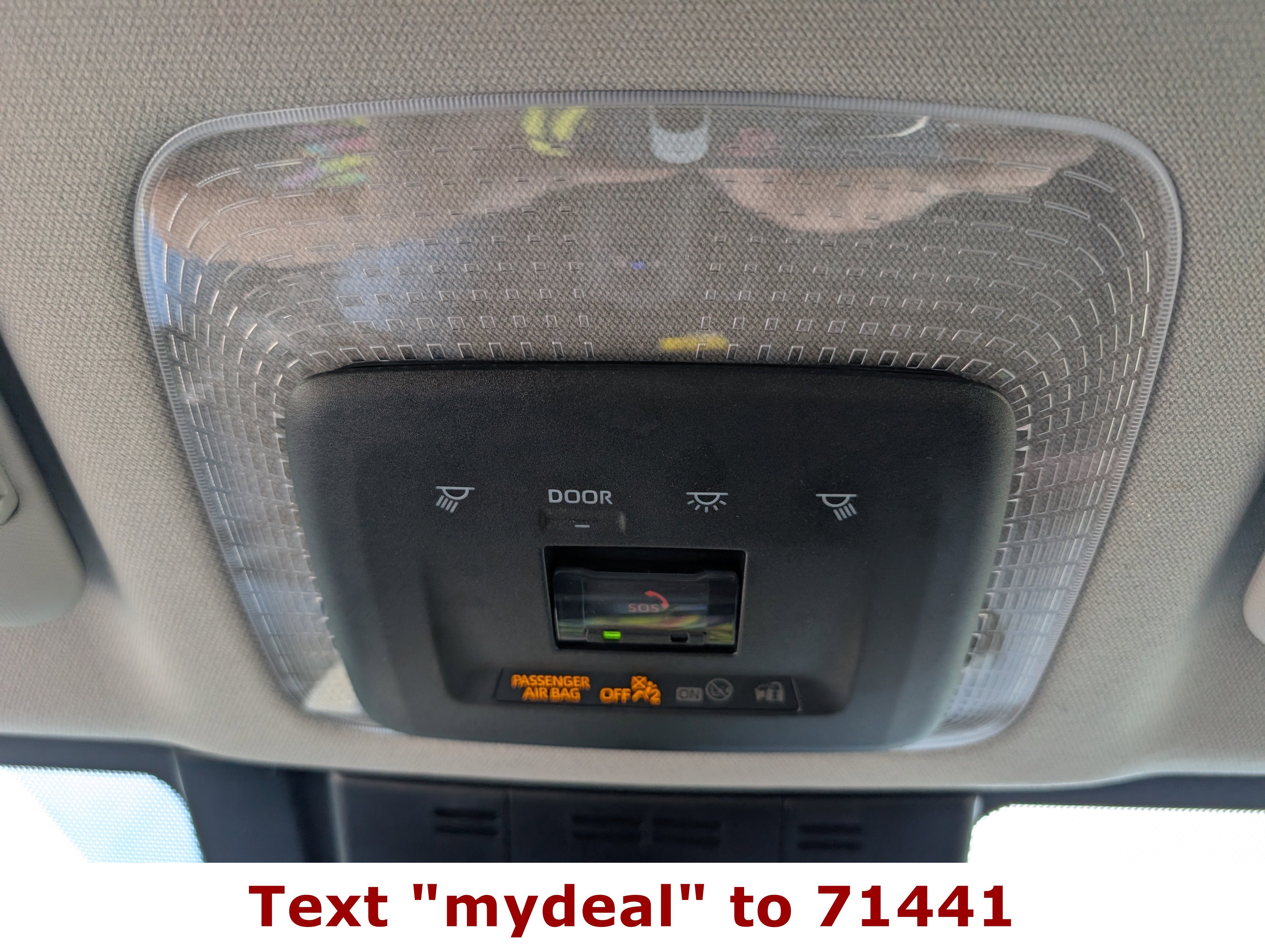 2025 Toyota Prius Plug-In Hybrid SE