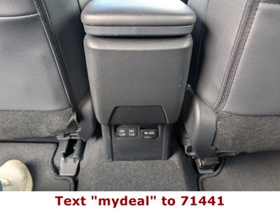 2025 Toyota Prius Plug-In Hybrid SE