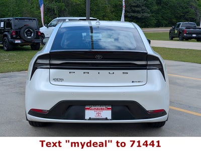 2025 Toyota Prius Plug-In Hybrid SE