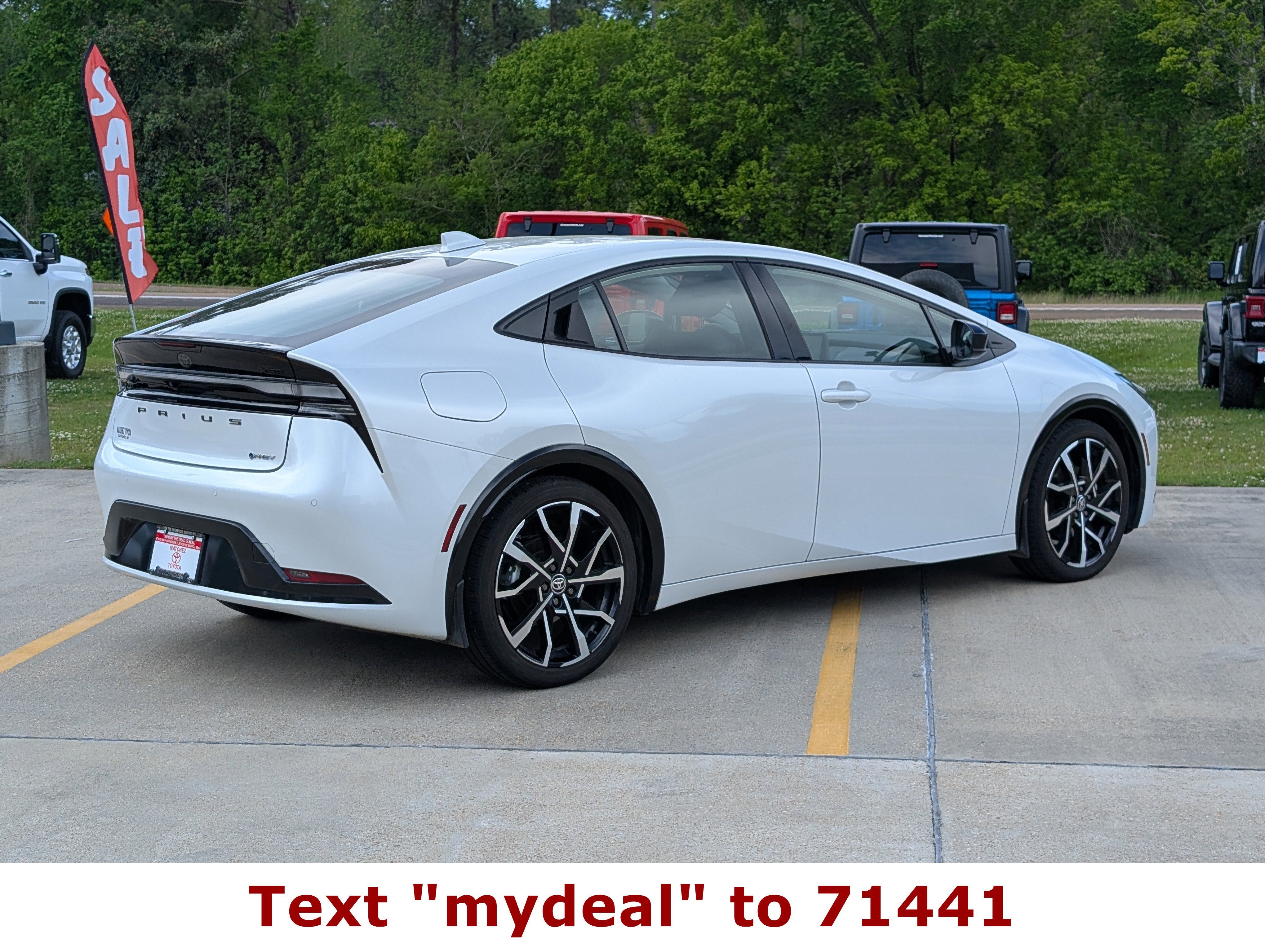 2025 Toyota Prius Plug-In Hybrid SE