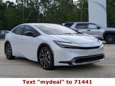 2025 Toyota Prius Plug-In Hybrid SE