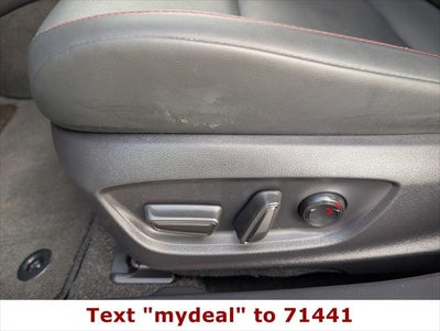 2025 Toyota Prius Plug-In Hybrid SE