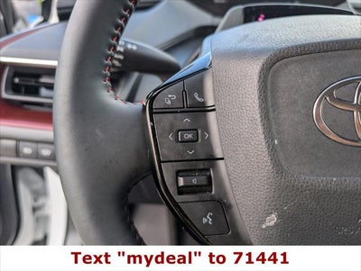 2025 Toyota Prius Plug-In Hybrid SE