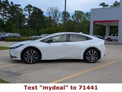 2025 Toyota Prius Plug-In Hybrid SE