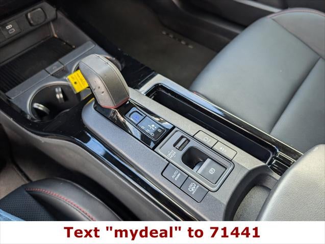 2025 Toyota Prius Plug-In Hybrid SE