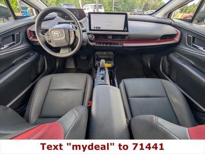 2025 Toyota Prius Plug-In Hybrid SE