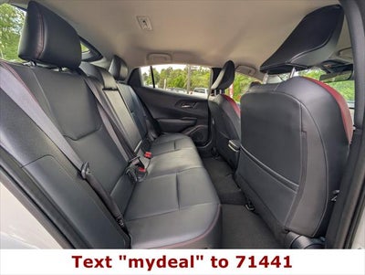 2025 Toyota Prius Plug-In Hybrid SE