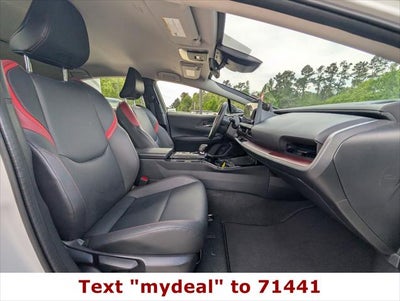 2025 Toyota Prius Plug-In Hybrid SE