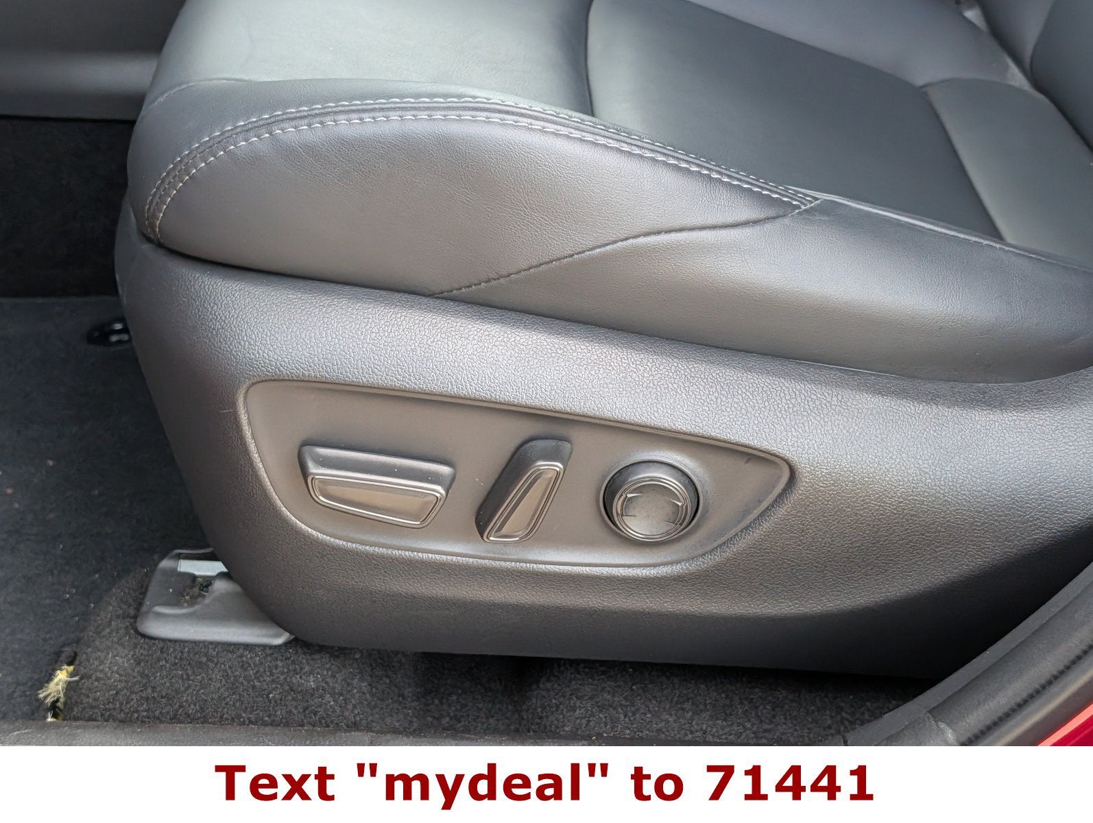 2024 Toyota Venza LE