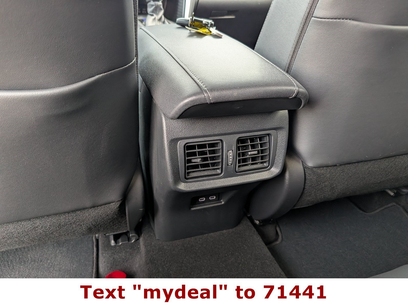 2024 Toyota Venza LE