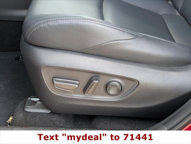 2024 Toyota Venza LE