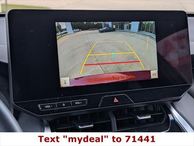 2024 Toyota Venza LE