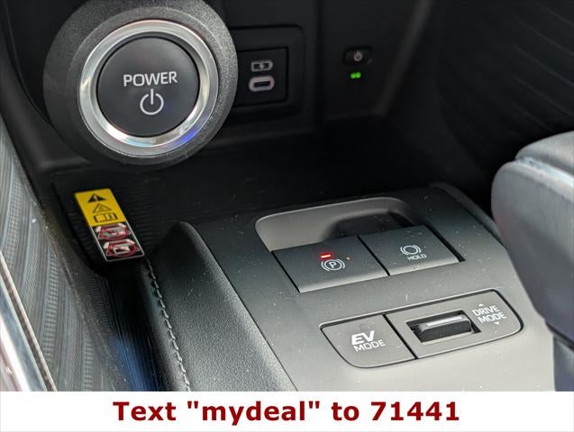 2024 Toyota Venza LE