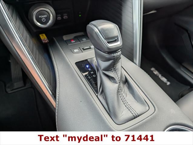 2024 Toyota Venza LE