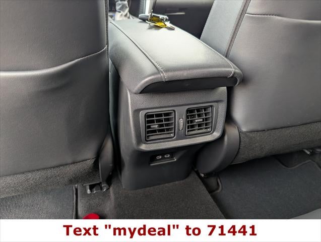 2024 Toyota Venza LE