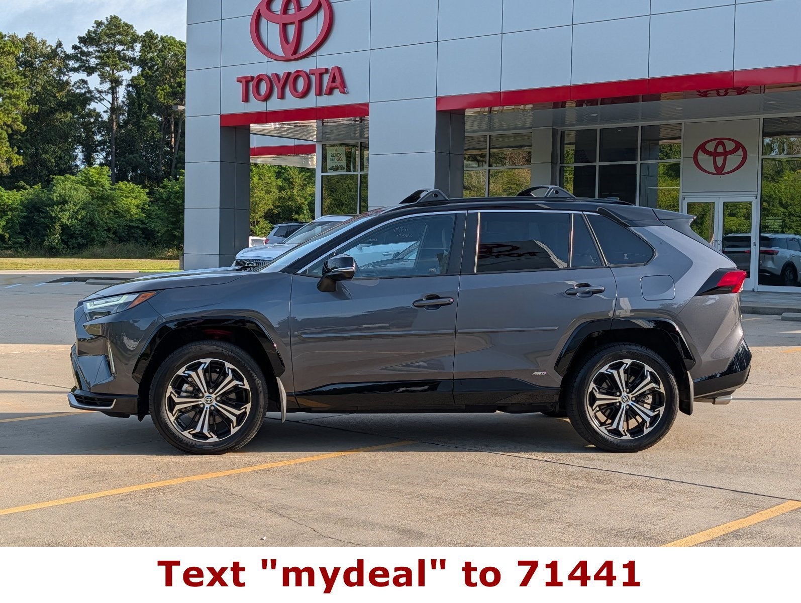 2025 Toyota RAV4 Plug-In Hybrid XSE