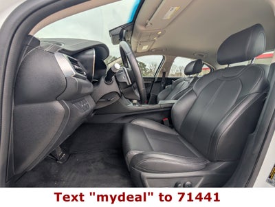 2025 Genesis G70 2.5T