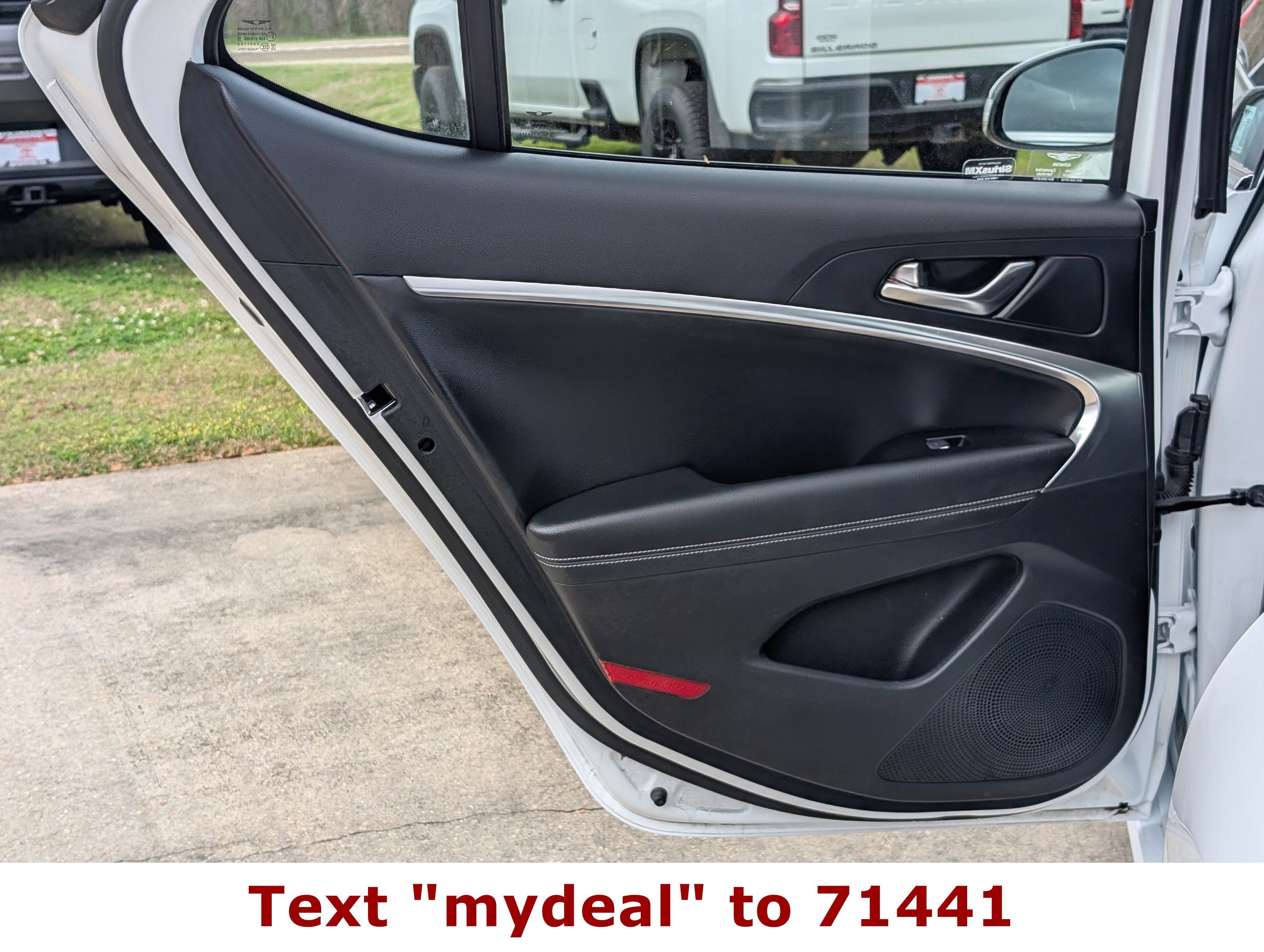 2025 Genesis G70 2.5T