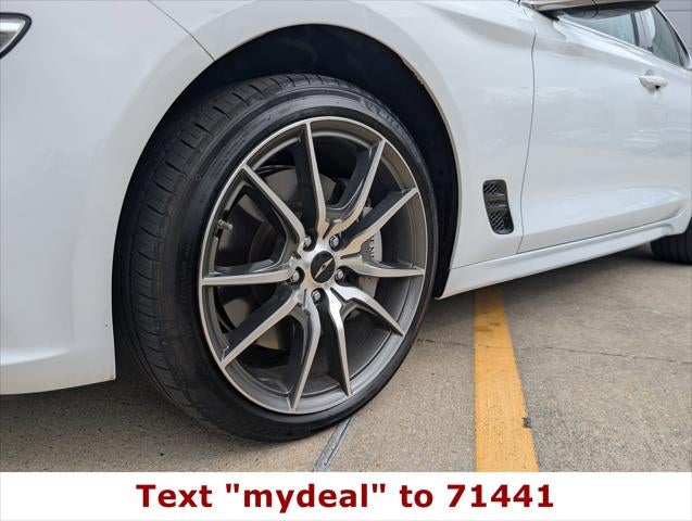 2025 Genesis G70 2.5T