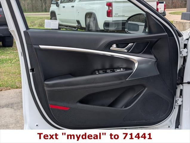 2025 Genesis G70 2.5T