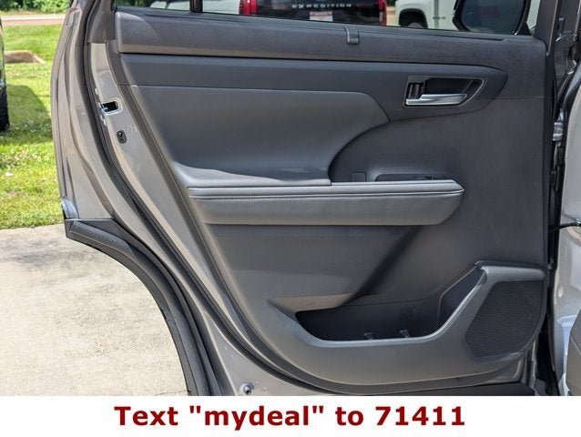2026 Toyota Highlander XSE