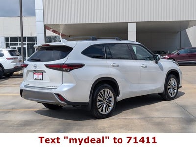 2026 Toyota Highlander Platinum