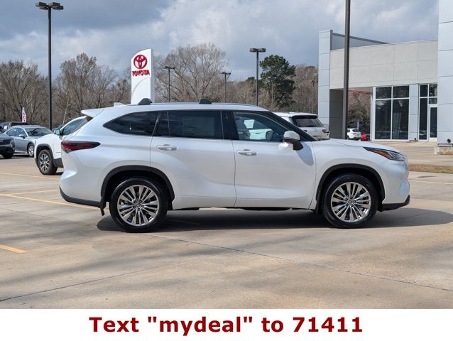 2026 Toyota Highlander Platinum