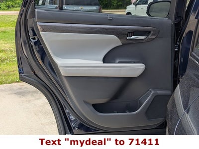 2026 Toyota Highlander Hybrid Limited