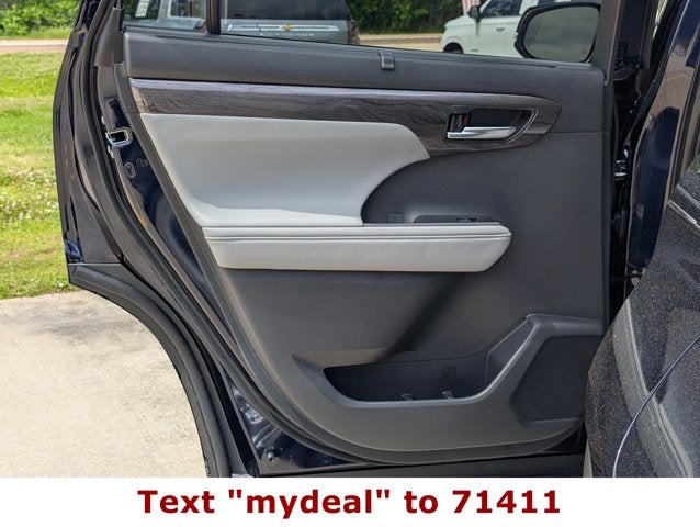 2026 Toyota Highlander Hybrid Limited