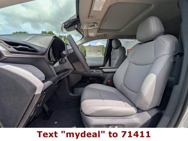 2026 Toyota Sienna XLE